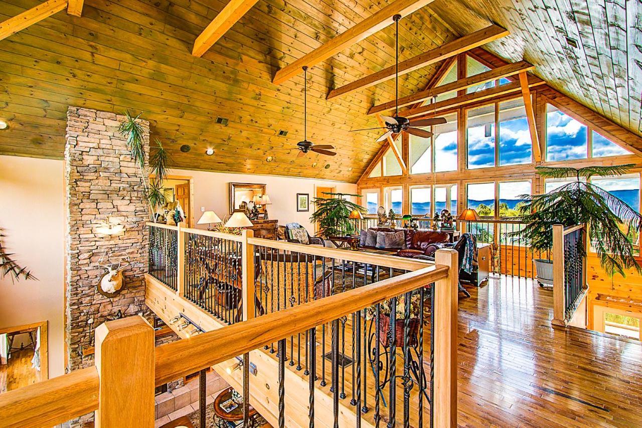 Tanasi Lodge - Reunions, Retreats, Weddings, Family Getaways Sevierville Exterior photo